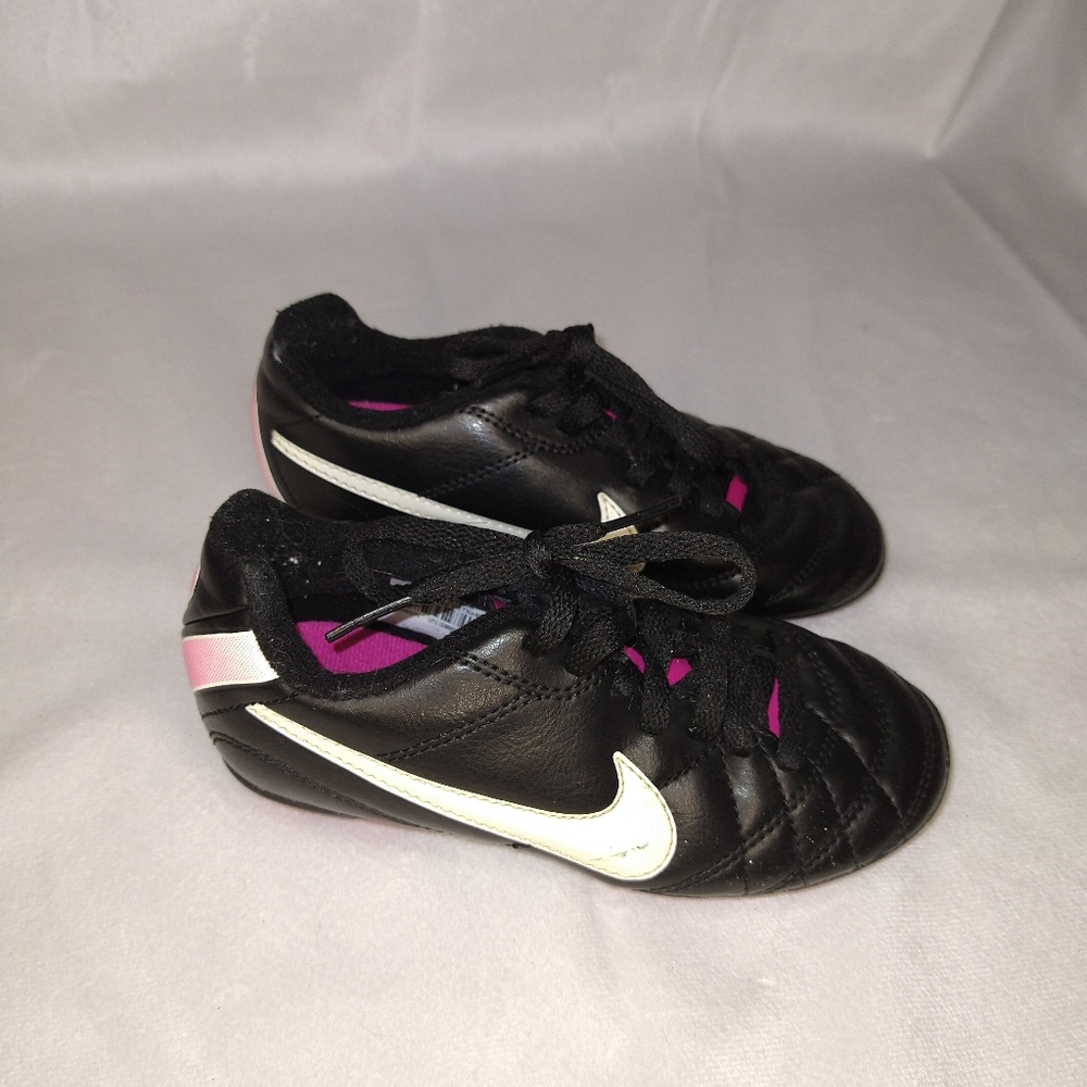 Girls Nike Soccer Cleats